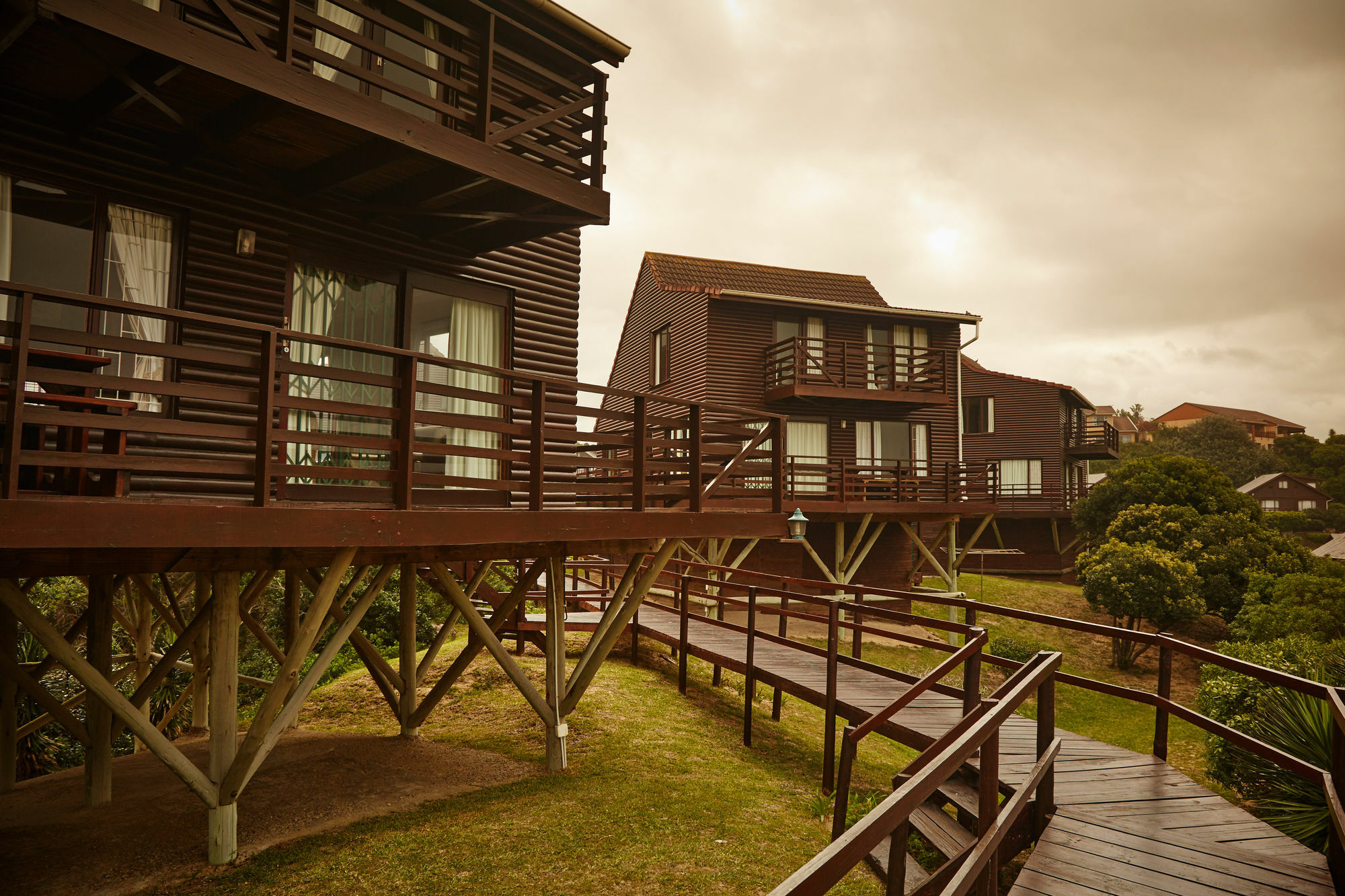 First Group Kowie River Chalets 阿尔弗雷德港 外观 照片